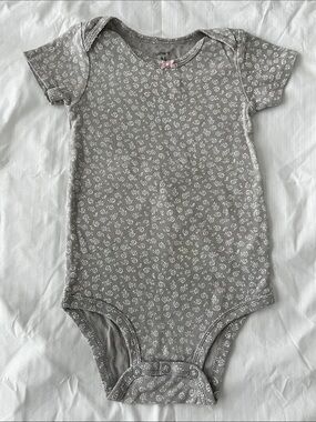 Carter's Gray Floral Short-Sleeve Baby Bodysuit onesie